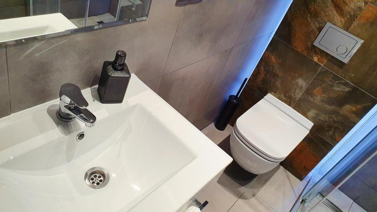 Modern Apartment In The City Center Katowice Luaran gambar